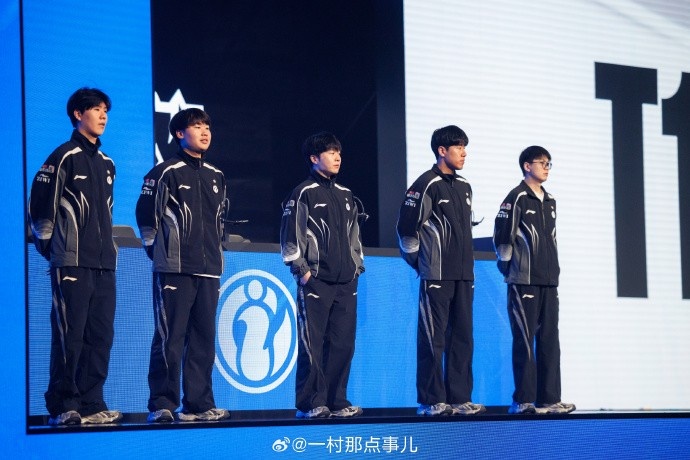 摄影师一村发布S15入围赛返图：2025.10.14 Day1